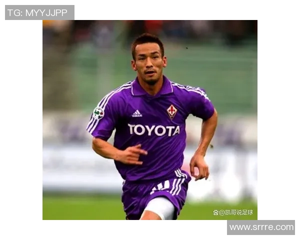 日本足球明星球衣销量排行榜揭晓谁是最受欢迎的球员之选